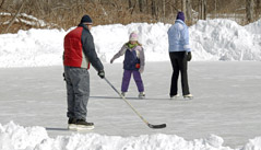 Whether you are into skiing, ice skating, sleigh riding or any other winter activity, Hawk is the place for you